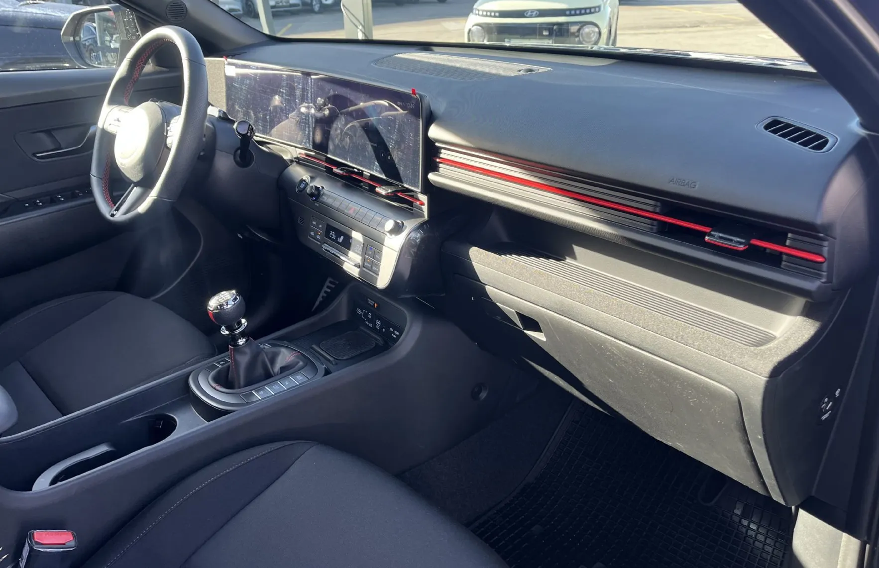 Zunanja slika - Hyundai Kona - 1.6 T-GDI 138 Premium TESTNO VOZILO - 10