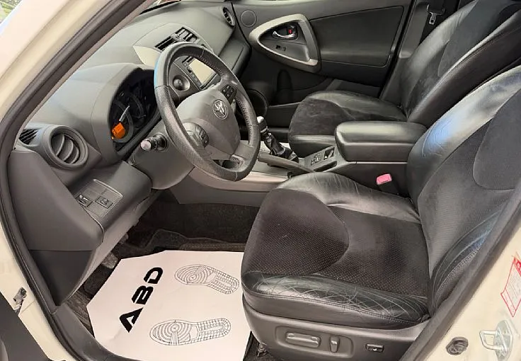 Zunanja slika - Toyota RAV4 - 4WD 2.2 D-4D Limited 1.LASTNIK LETNO JAMSTVO - 7