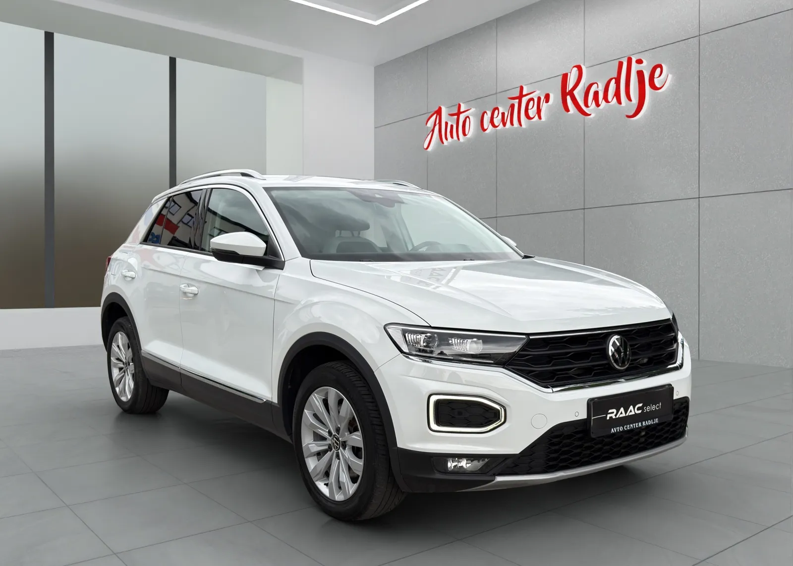 Zunanja slika - Volkswagen T-Roc - 2,0 TDI BMT Style DSG 4M AUT - 1