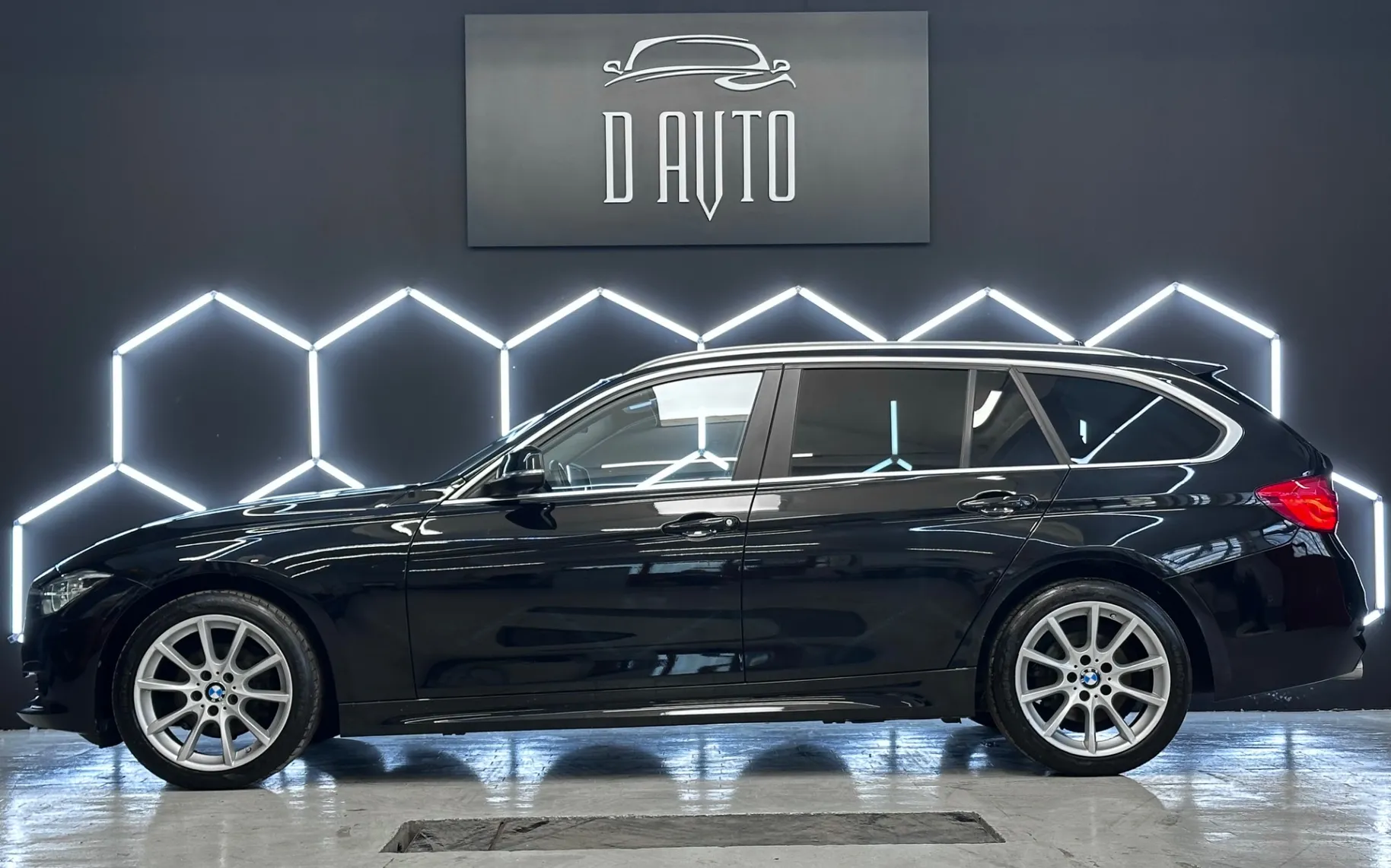 Zunanja slika - BMW serija 3 Touring: - 318d Touring LED+NAVI+KAMERA+AVTOMATIK... - 4