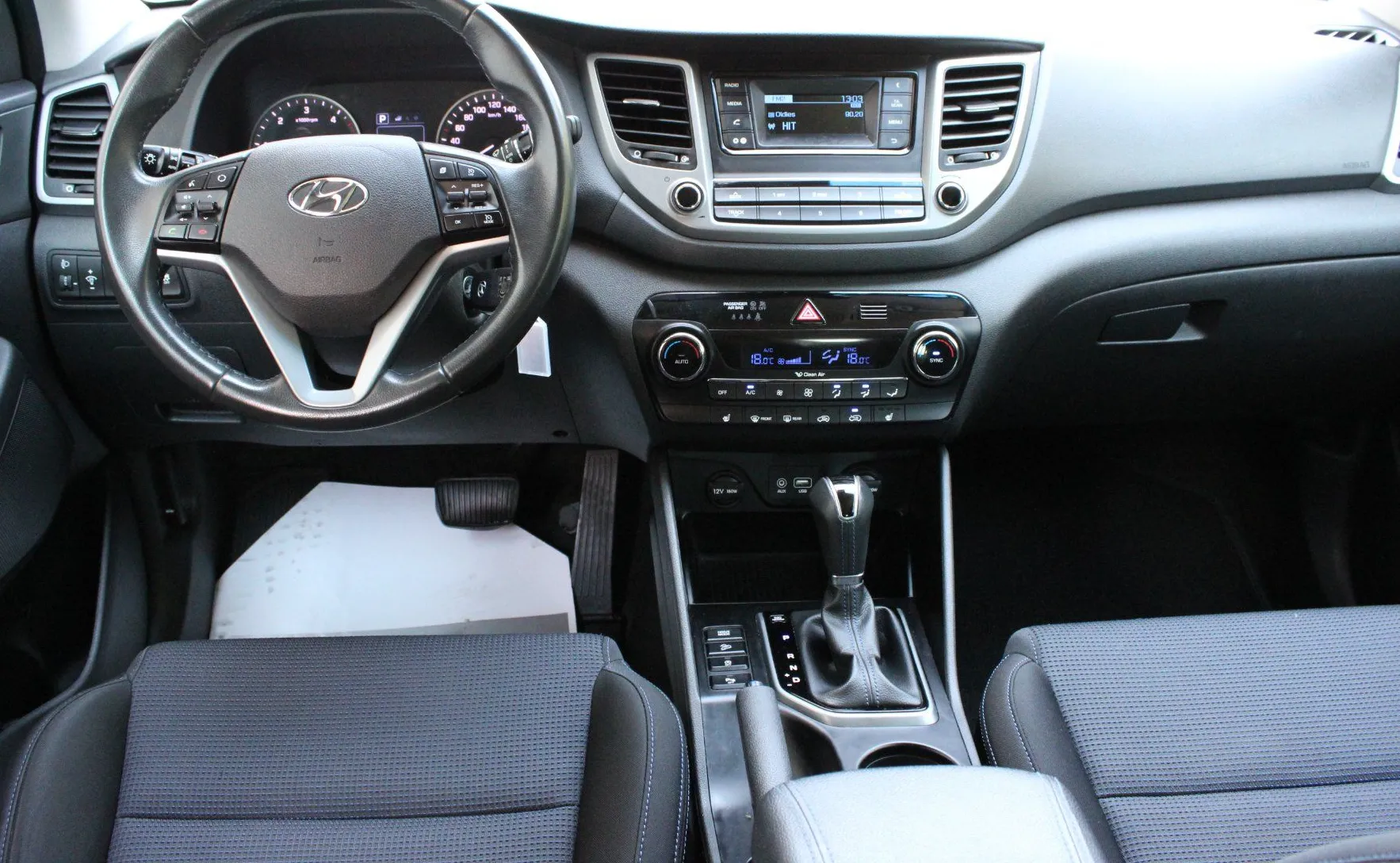 Zunanja slika - Hyundai Tucson - 1.7 CRDi Style DCT ALU PDC GRETJE SEDEŽEV - 11