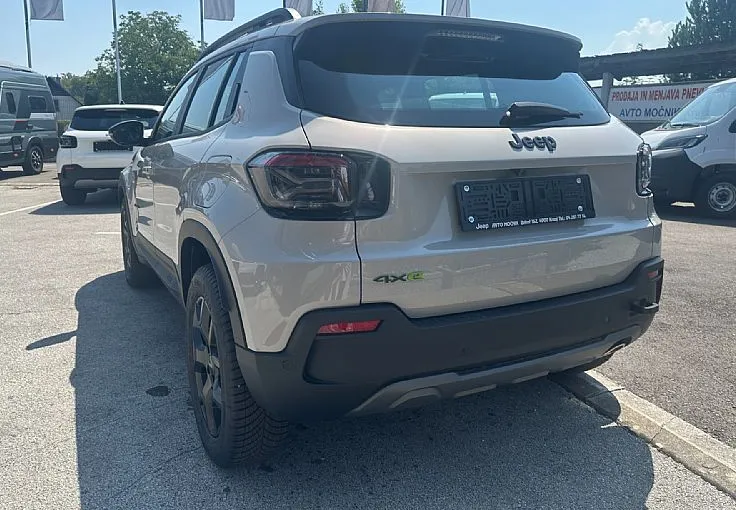 Zunanja slika - Jeep Avenger - 1.2 E-DCT6 MHEV 110 4xe - 4