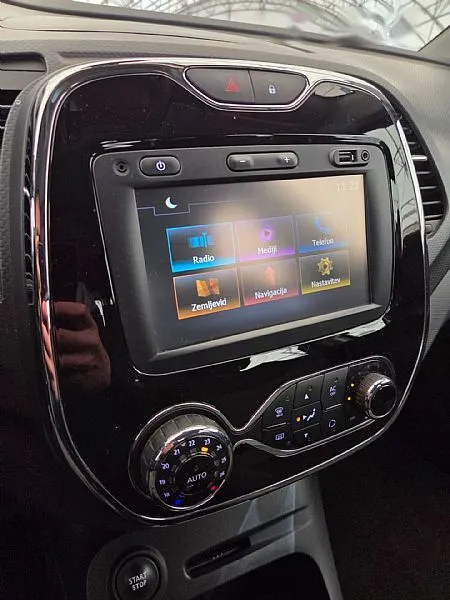 Zunanja slika - Renault Captur - dCi 90 Energy Dynamique NAVI SLO.POREKLO - 17