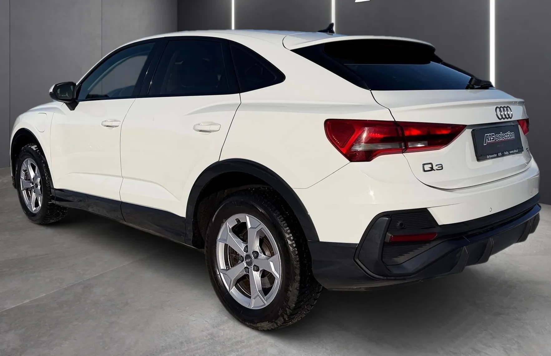 Zunanja slika - Audi Q3 - Sportback 45 TFSI e S tronic 180 245 S Line-LED-Virtual - 4