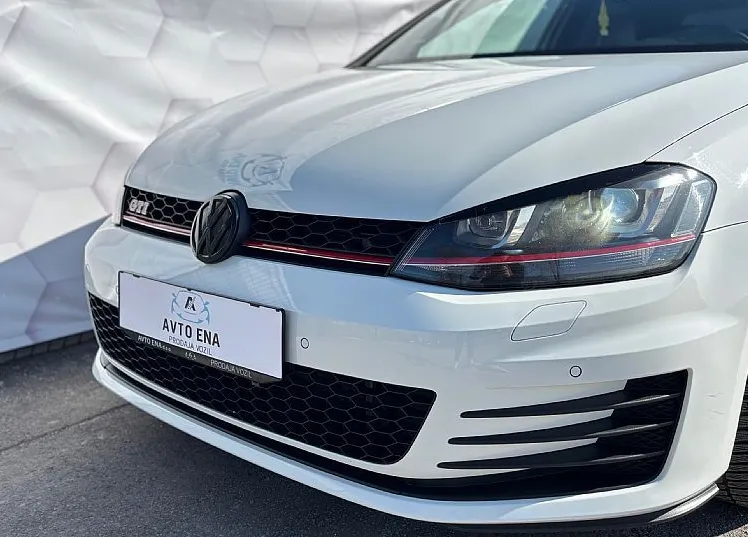 Zunanja slika - Volkswagen Golf - 2.0 GTI DSG - XENON - PDC - GRETJE - DYNAUDIO - 1
