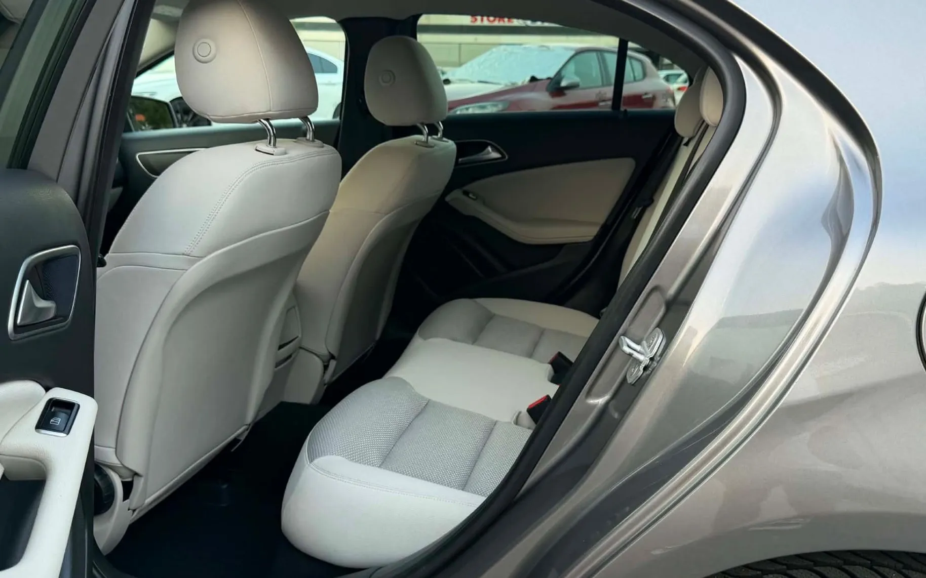 Notranja slika - Mercedes-Benz A-Razred - A 180 CDI-130.000km-LIZING ZA TUJCE-PDC - 9