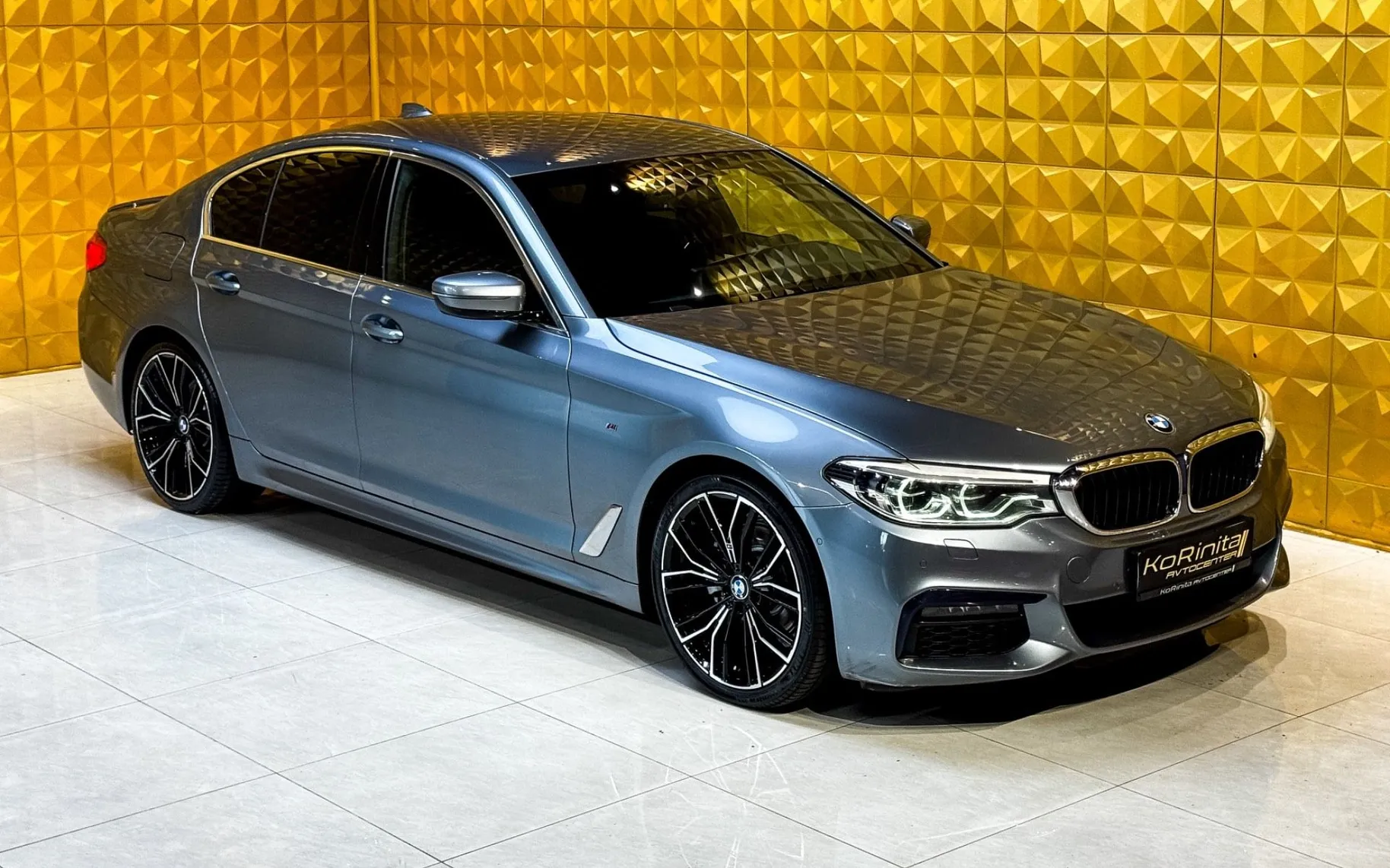 Zunanja slika - BMW serija 5: - 520d AUT. M Sport-LED-VIRTUAL-GRETJE-KAMERA - 2