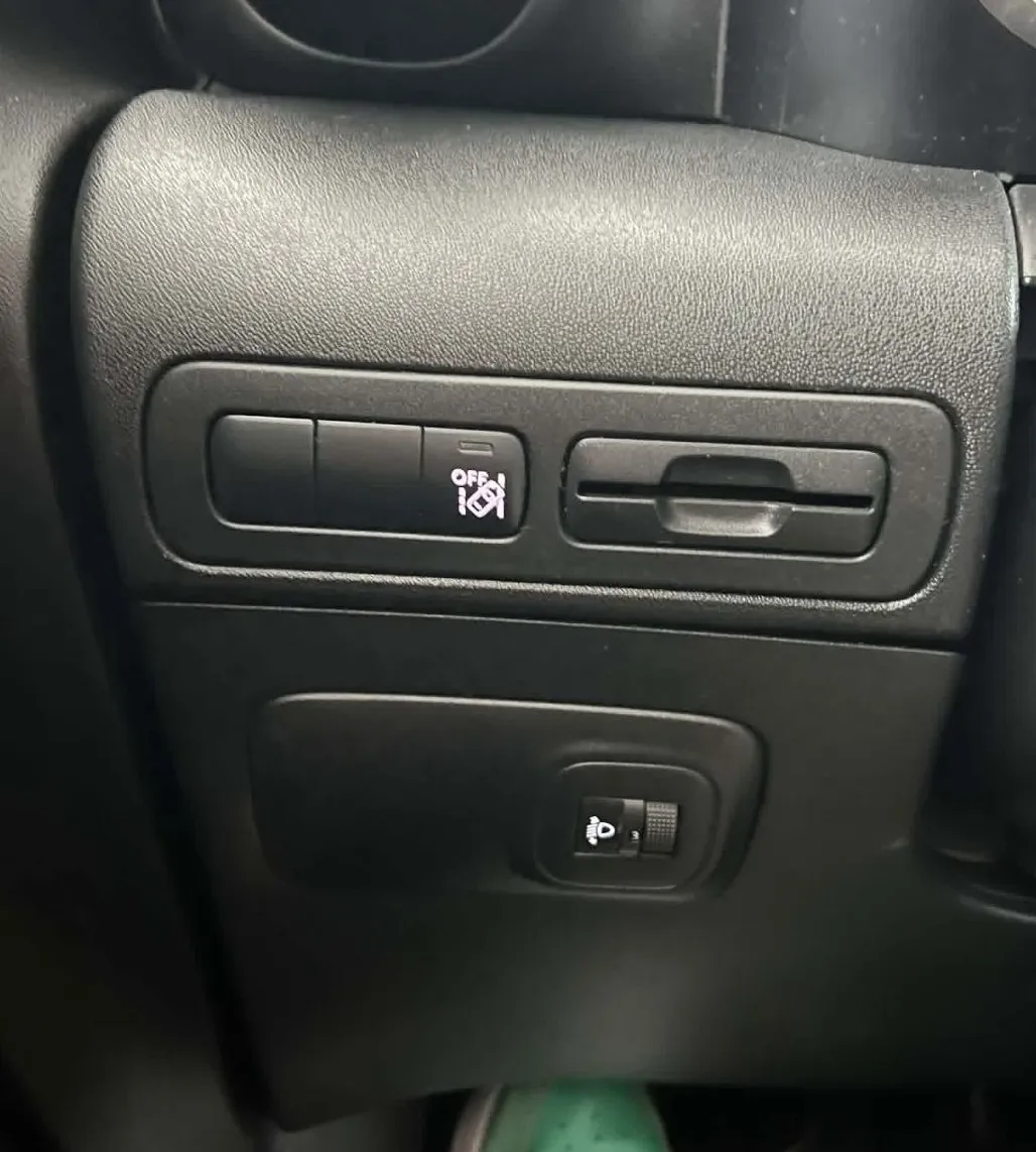 Zunanja slika - Citroën C3 Aircross - 1.2 PureTech 81 KW.12 MES.JAMSTVO - 3