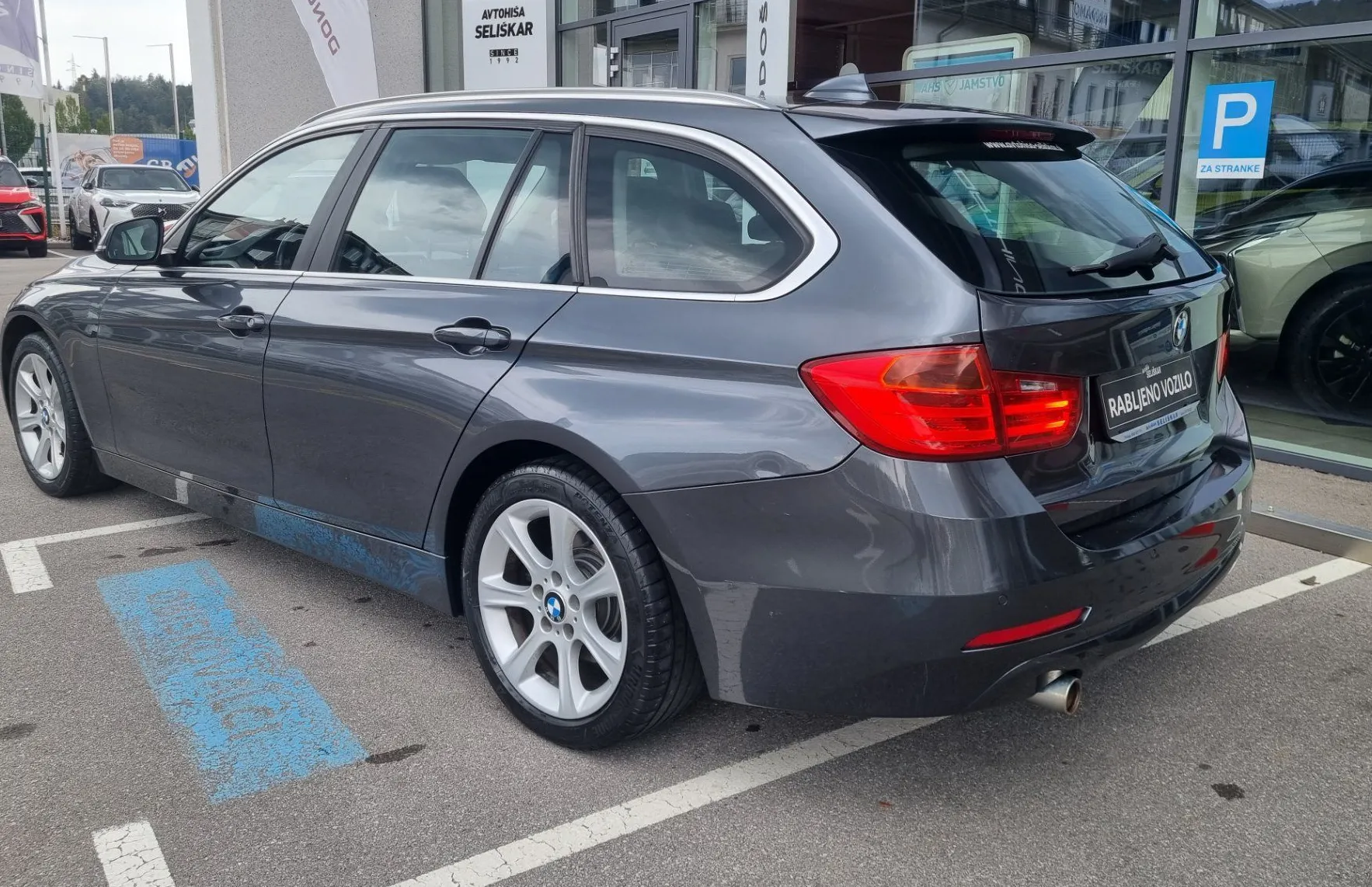 Zunanja slika - BMW Serija 3 - Touring: 318d AVTOMATIK-NAVI-TEMP-PDC... + LEPO OHRANJEN - 5