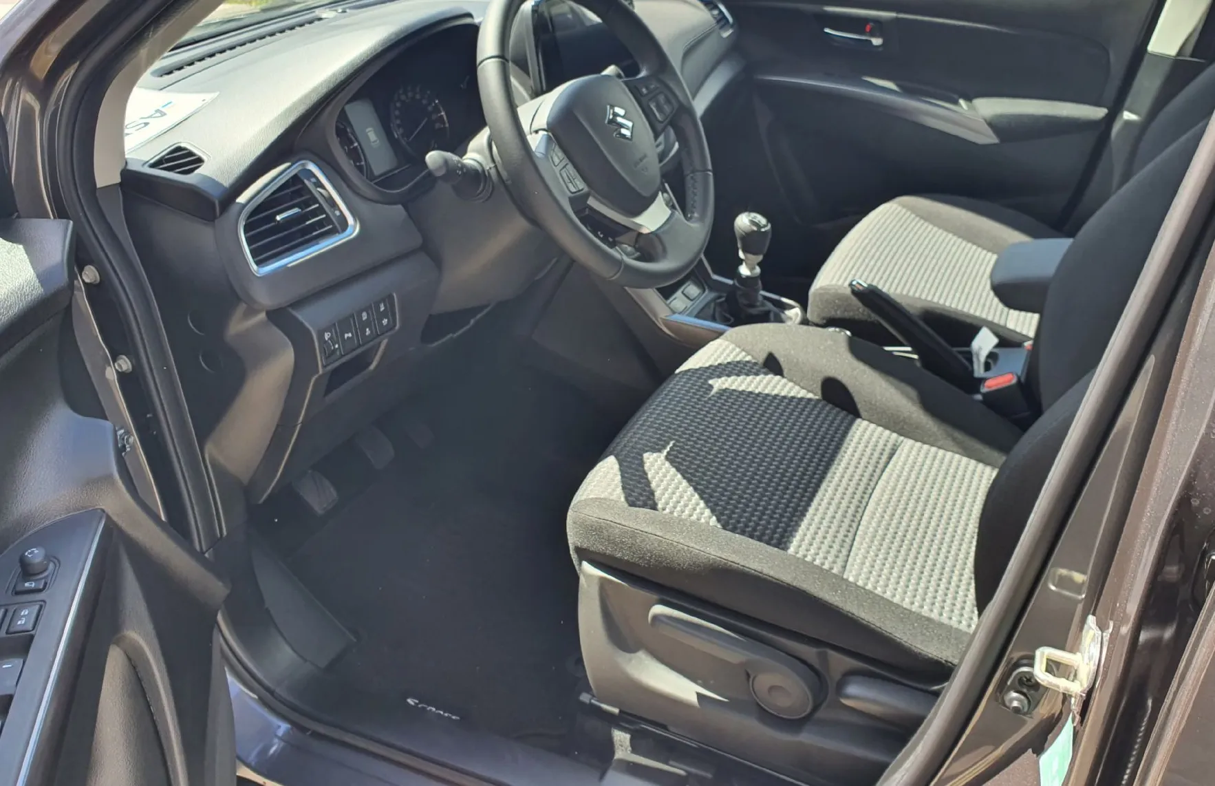 Zunanja slika - Suzuki S-Cross - 1.4 Boosterjet AllGrip Hibrid Premium - 8