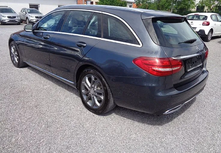 Zunanja slika - Mercedes-Benz C-Razred - 200d - LED ŽAROMETI - NAVI - PARK SENZORJI - 4