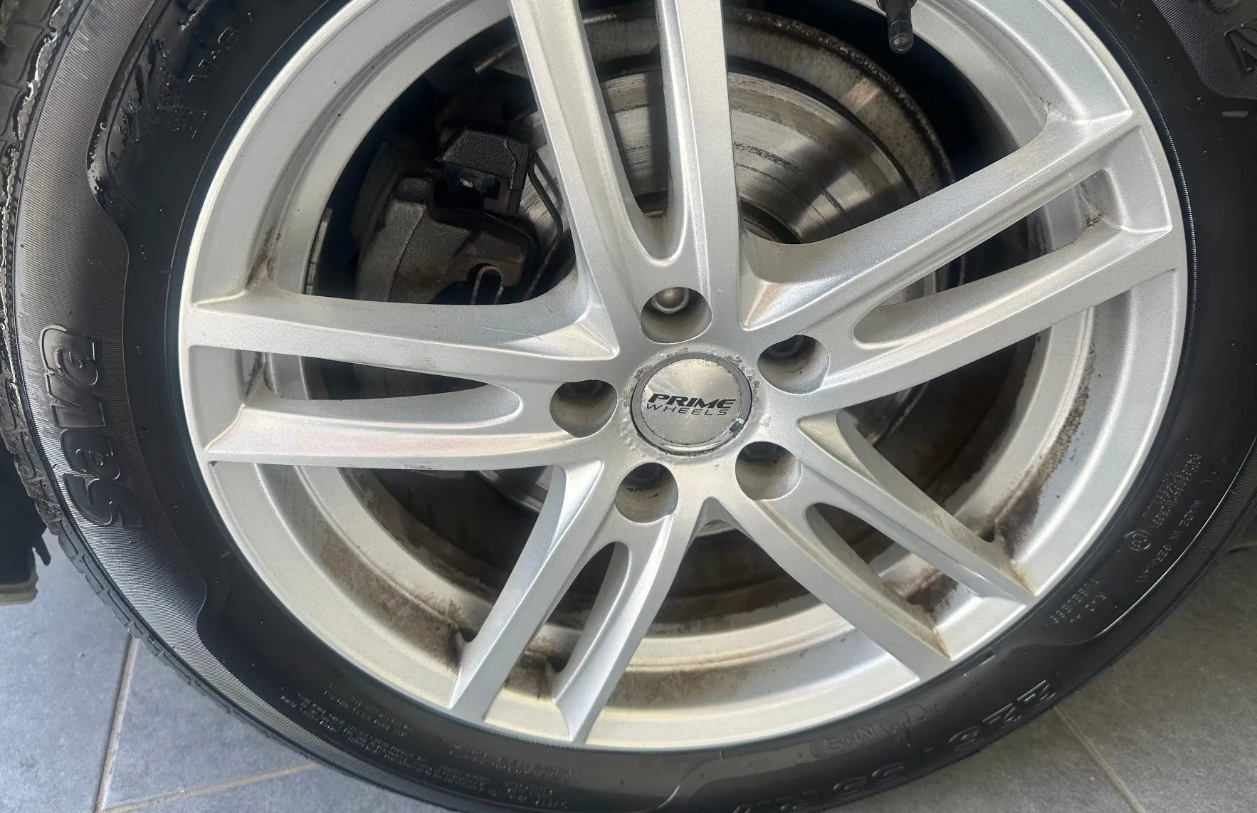 Zunanja slika - Volvo V60 - D3 Momentum Pro Avt+4 ALU.USNJE.NAVI.4X4.TOP - 13