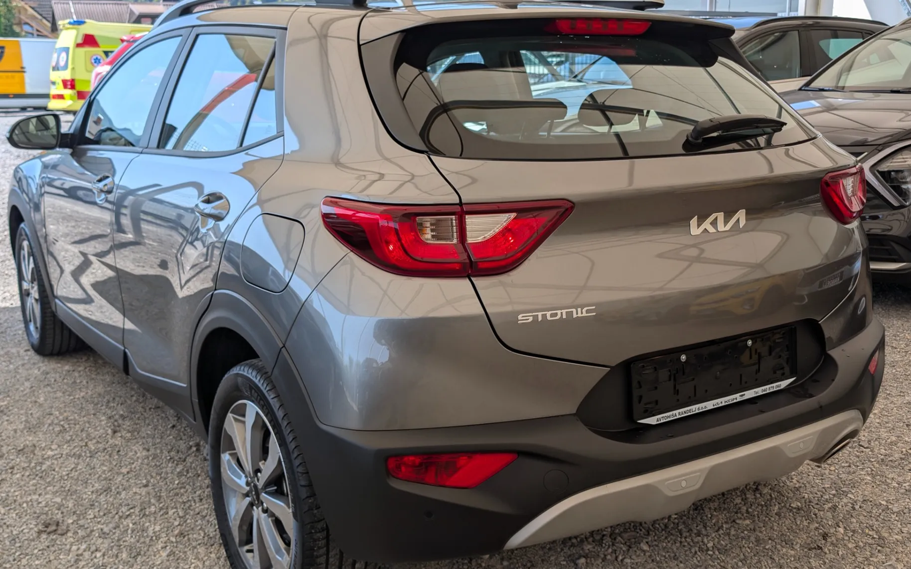 Zunanja slika - KIA Stonic - 1.0 T-GDi LX Urban+ ISG - 4