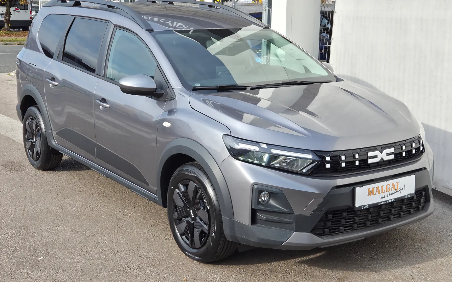 Zunanja slika - Dacia Jogger - Expression 110 + Paket Varnost + My Revision - 4