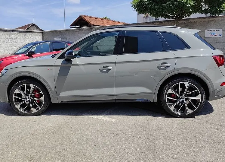 Zunanja slika - Audi Q5 - 40TDI-Q-3X-S-LINE-1.LAST-SLO-ZRAČNO-MATRIX-KAMER- - 2