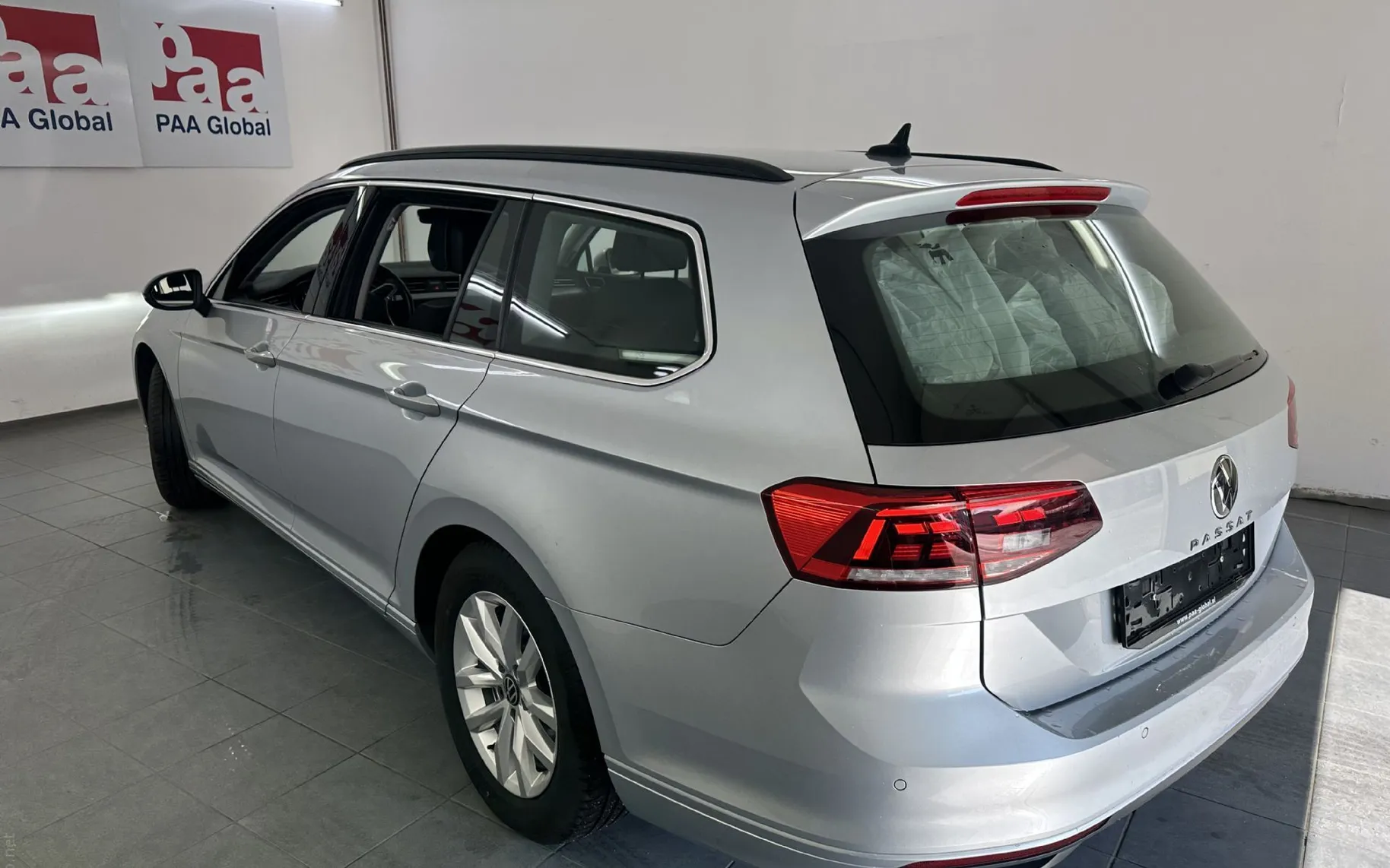 Zunanja slika - Volkswagen Passat - 1.5 TSI avt. 110kW.NEMŠKI+4GUME.KAMERA.LED.NAVI - 2