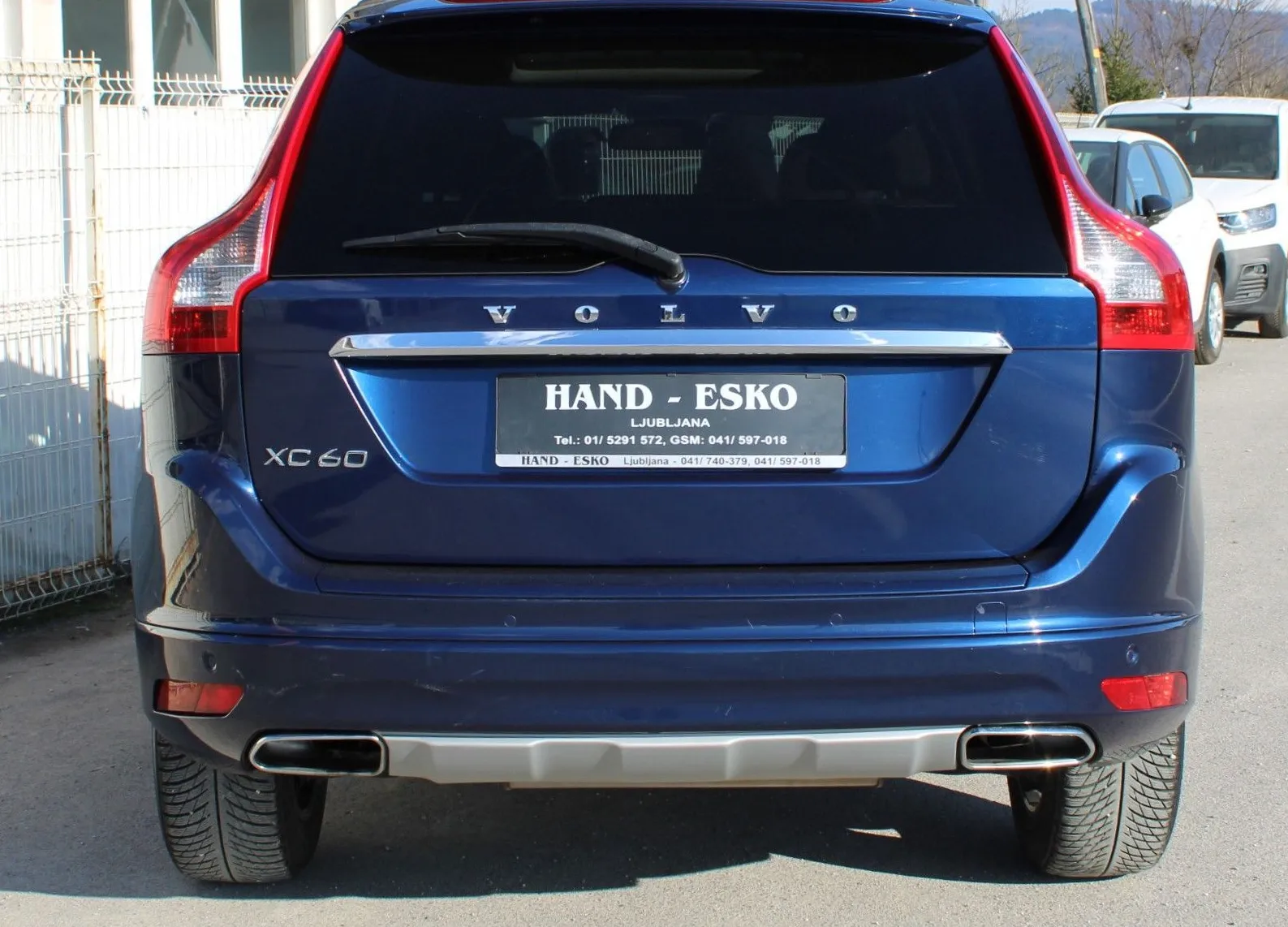 Zunanja slika - Volvo XC60 - D4 AUTO Ocean Race-NAVI-ALU-PDC-GR.SEDEŽEV - 5
