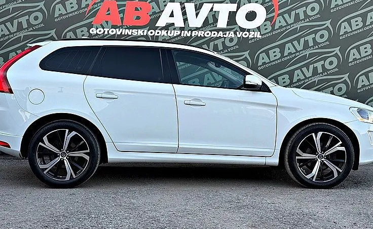 Zunanja slika - Volvo XC60 - D4 R-Design Momentum+133KW+ALU+XENON+USNJE+UGODNO - 4