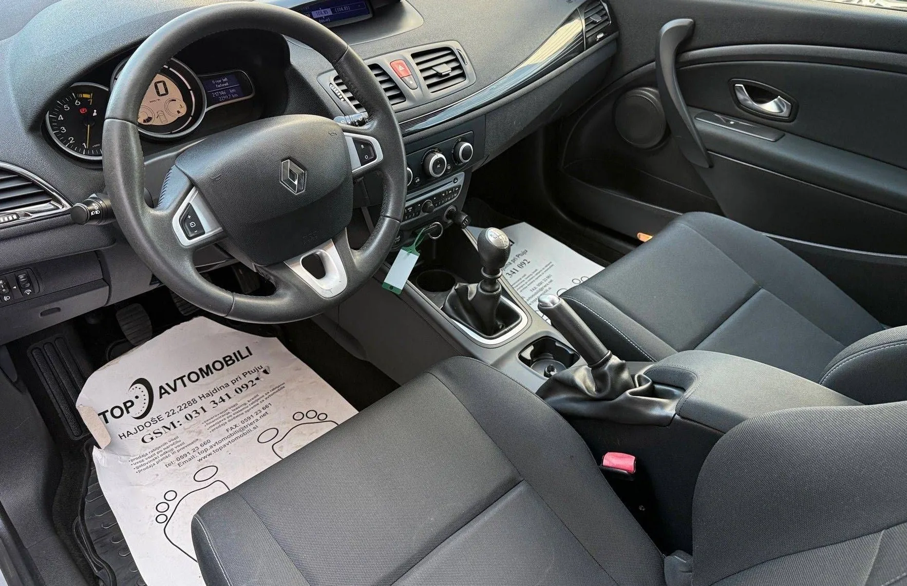 Zunanja slika - Renault Mégane - Megane 1.6 16V SLOVENSKO VOZILO REDNO SERVISIRANO TOP... - 18