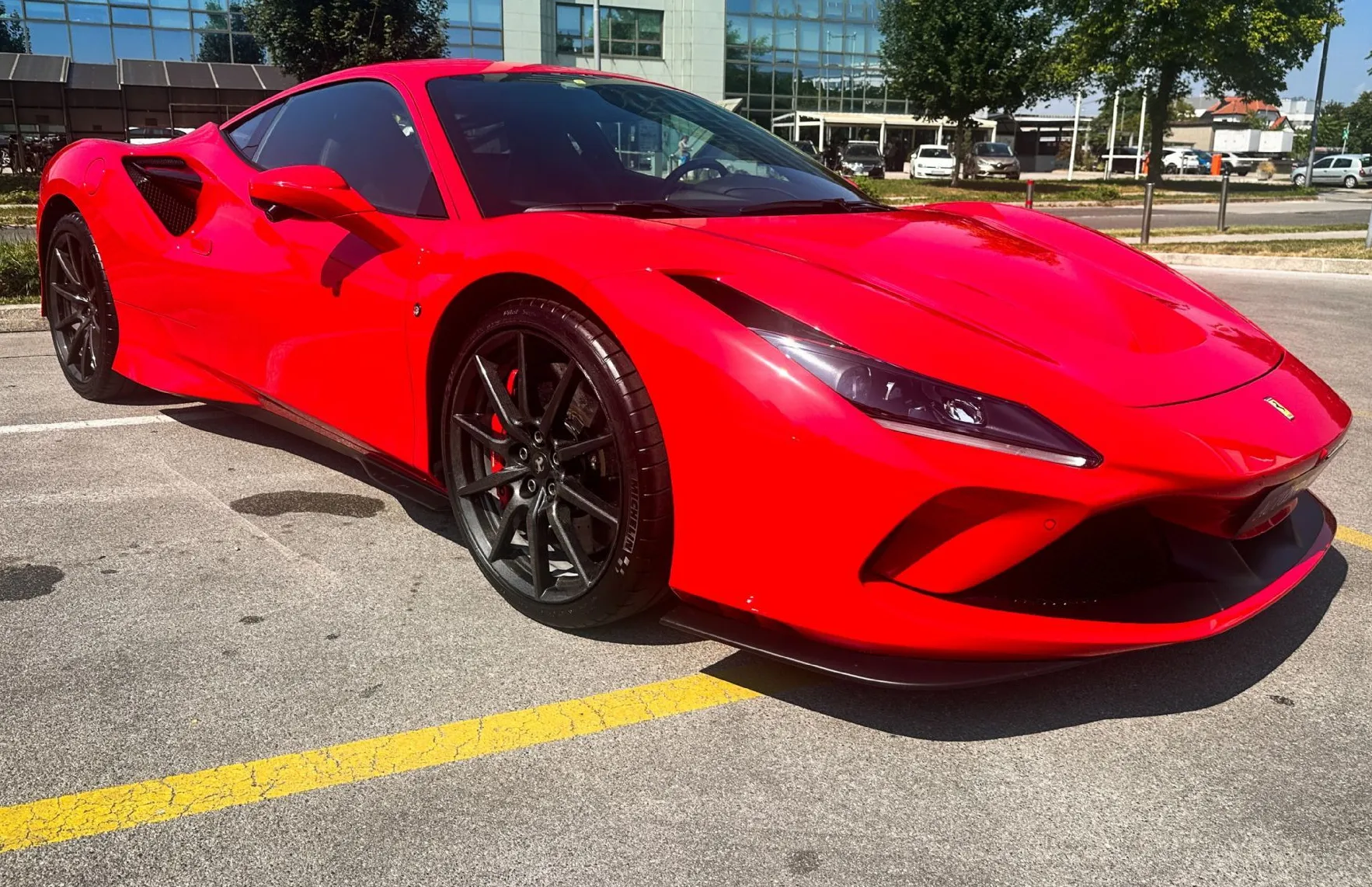 Zunanja slika - Ferrari F8 - AFS ELEV 360KAM EL.SEDEŽI - 3