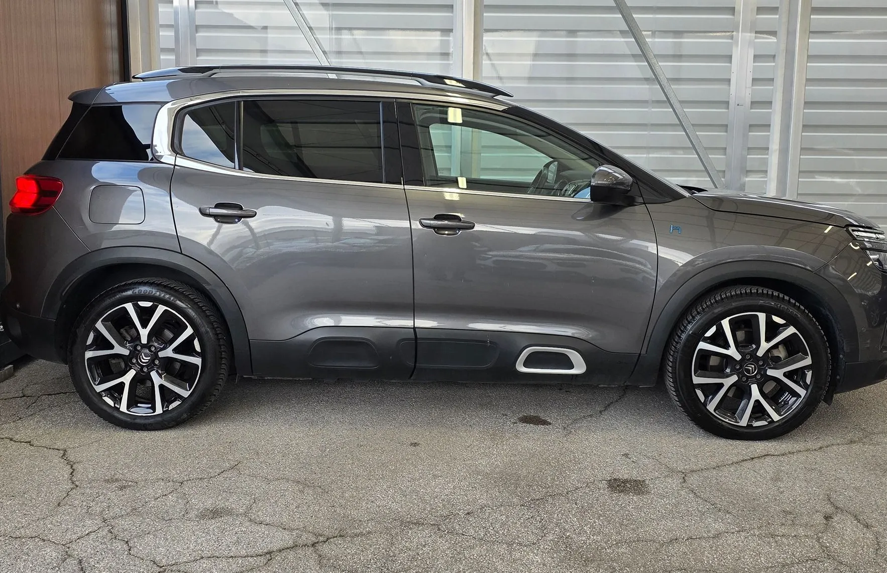 Zunanja slika - Citroën C5 Aircross - Shine Hybrid - LED - PANO - USNJE - KAMERA... - 5