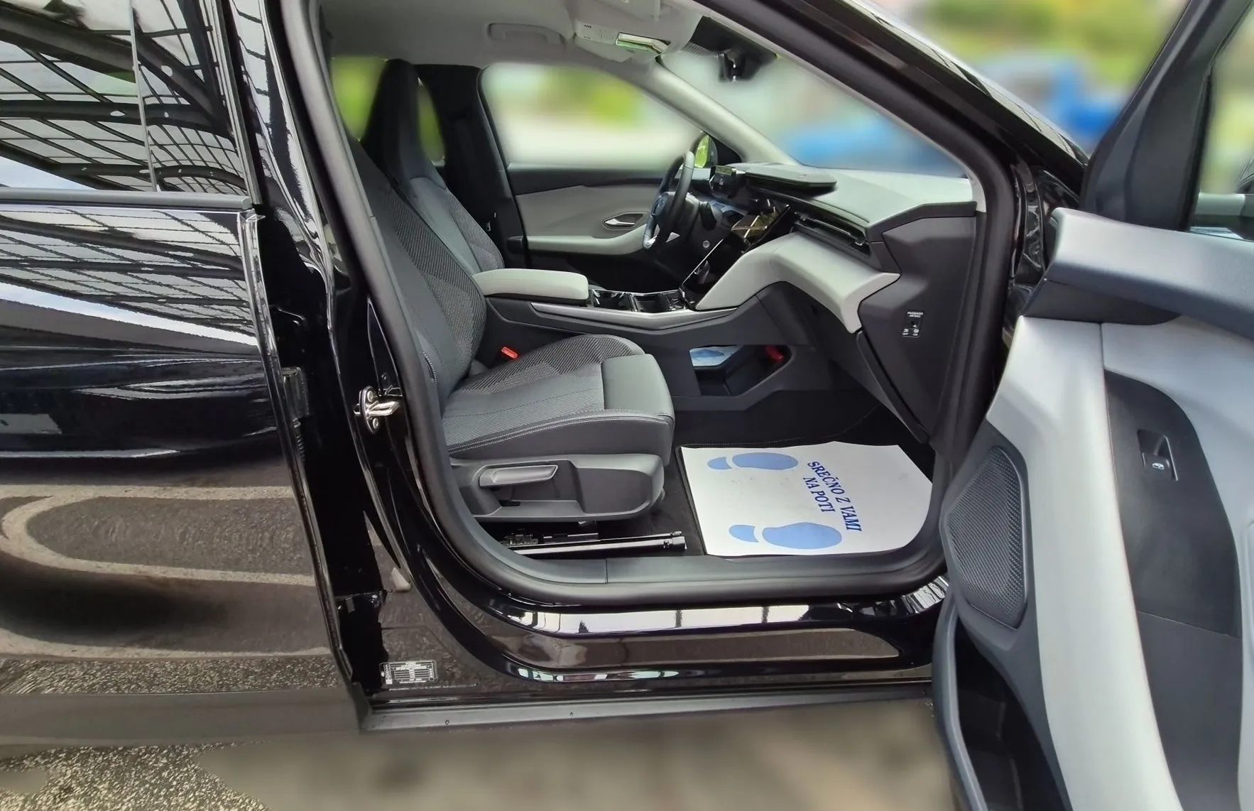 Zunanja slika - Ford Explorer - EV 52kWh 170PS AUT - 14
