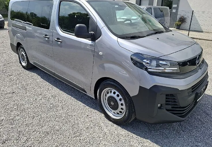 Zunanja slika - Opel Zafira - vivaro 2.2 diesel avtomatik - 9 SEDEŽEV - 2