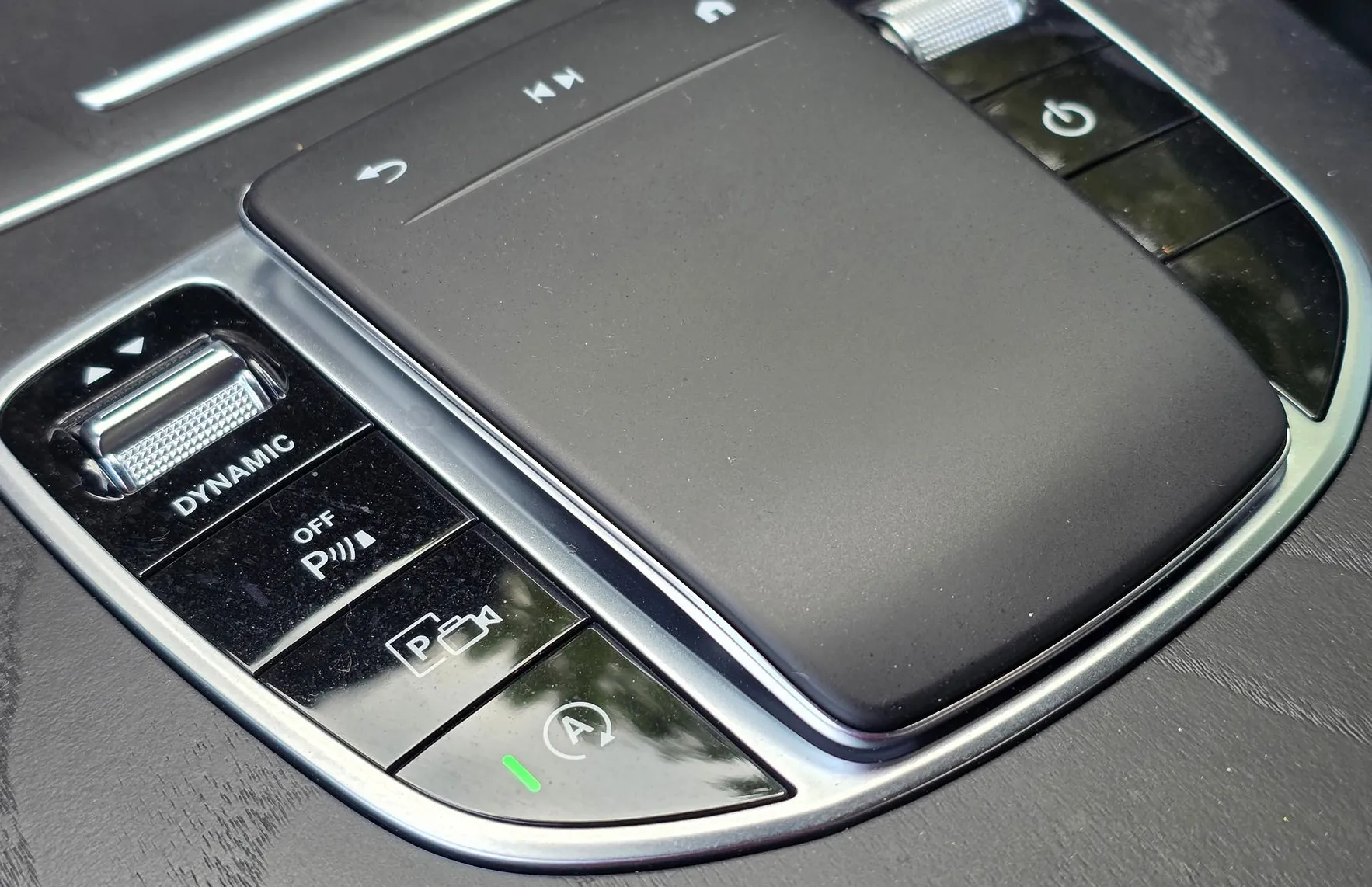 Zunanja slika - Mercedes-Benz E-Razred - E 300 AMG LINE LED-VIRTUAL-KAMERA-1.LASTNIK - 19