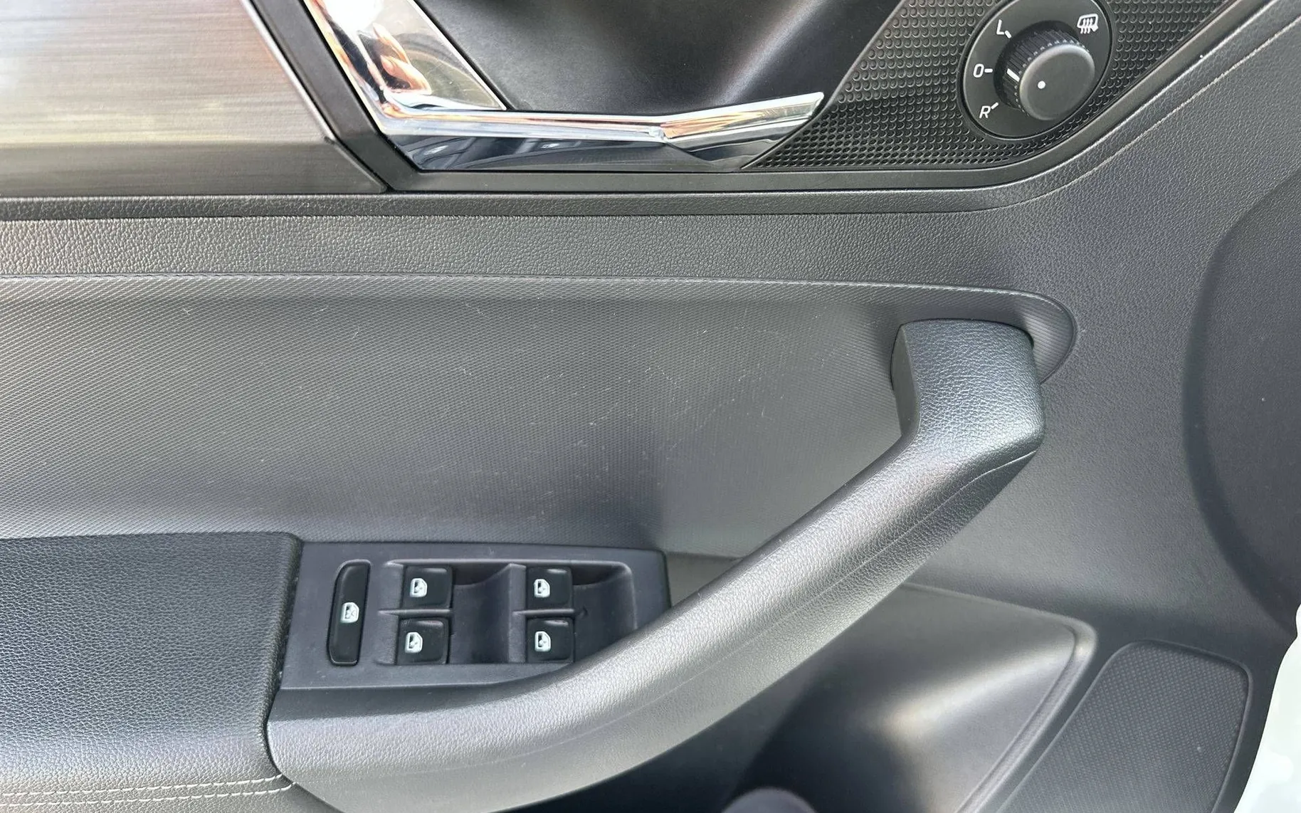 Notranja slika - Škoda Rapid - 1.0 TSI Ambition - 13