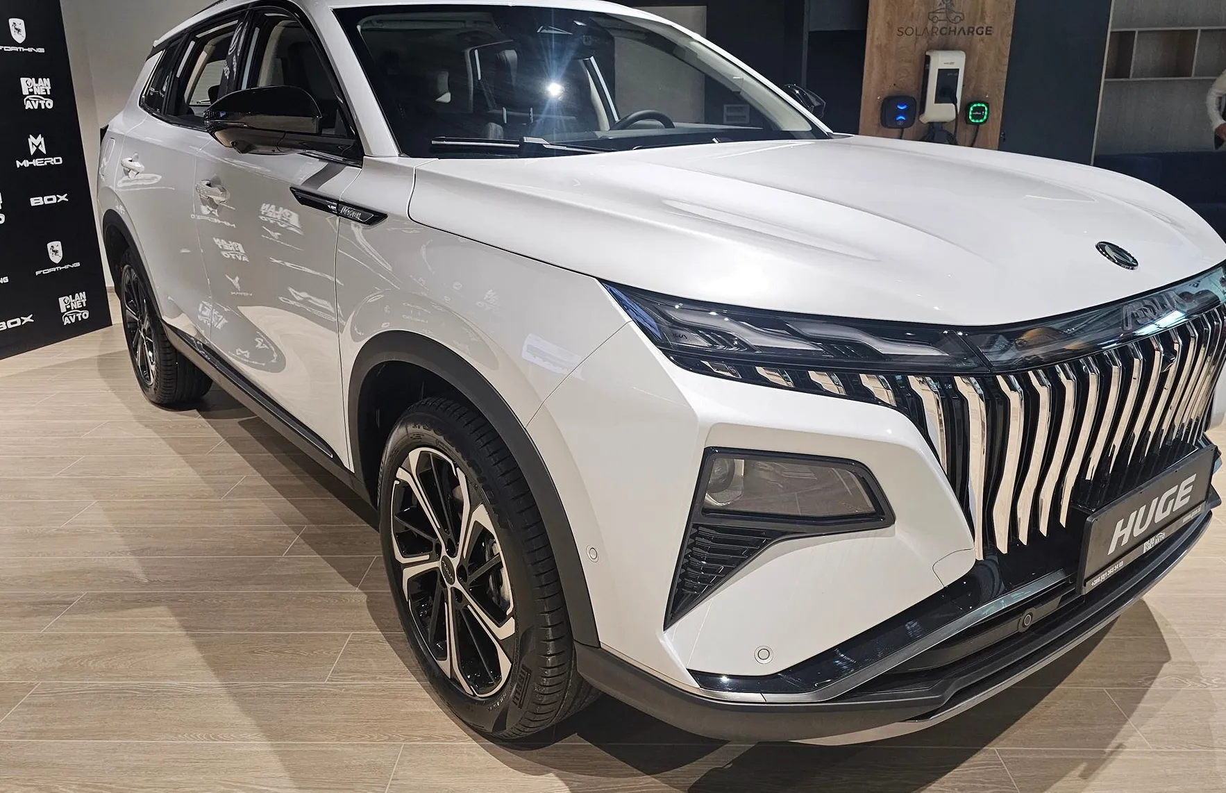 Zunanja slika - Dongfeng Huge - 1.5T Aut.+360 KAMERA+RADAR+GRETJE IN HLAJENJ.-ADAS - 19