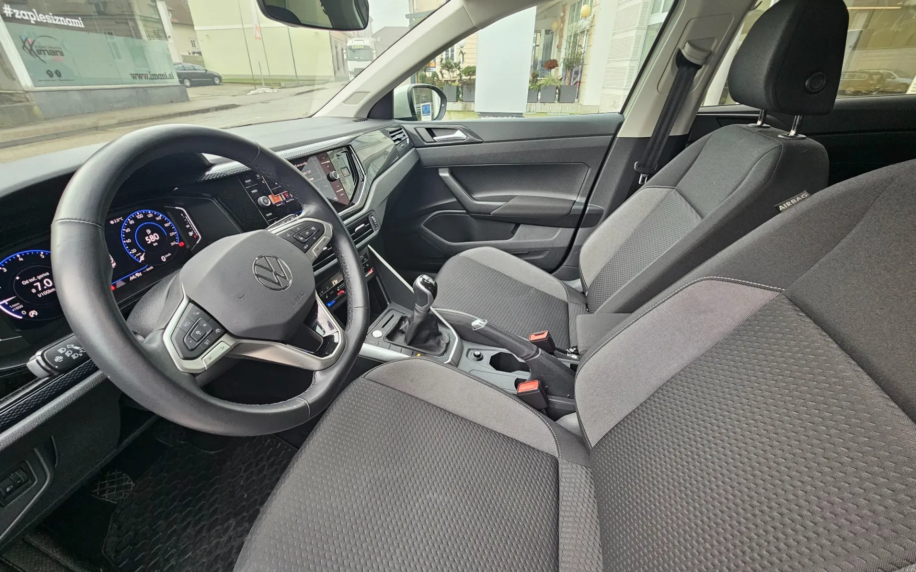 Zunanja slika - Volkswagen Taigo - 1.0 TSI 4ALL 85kW - 7