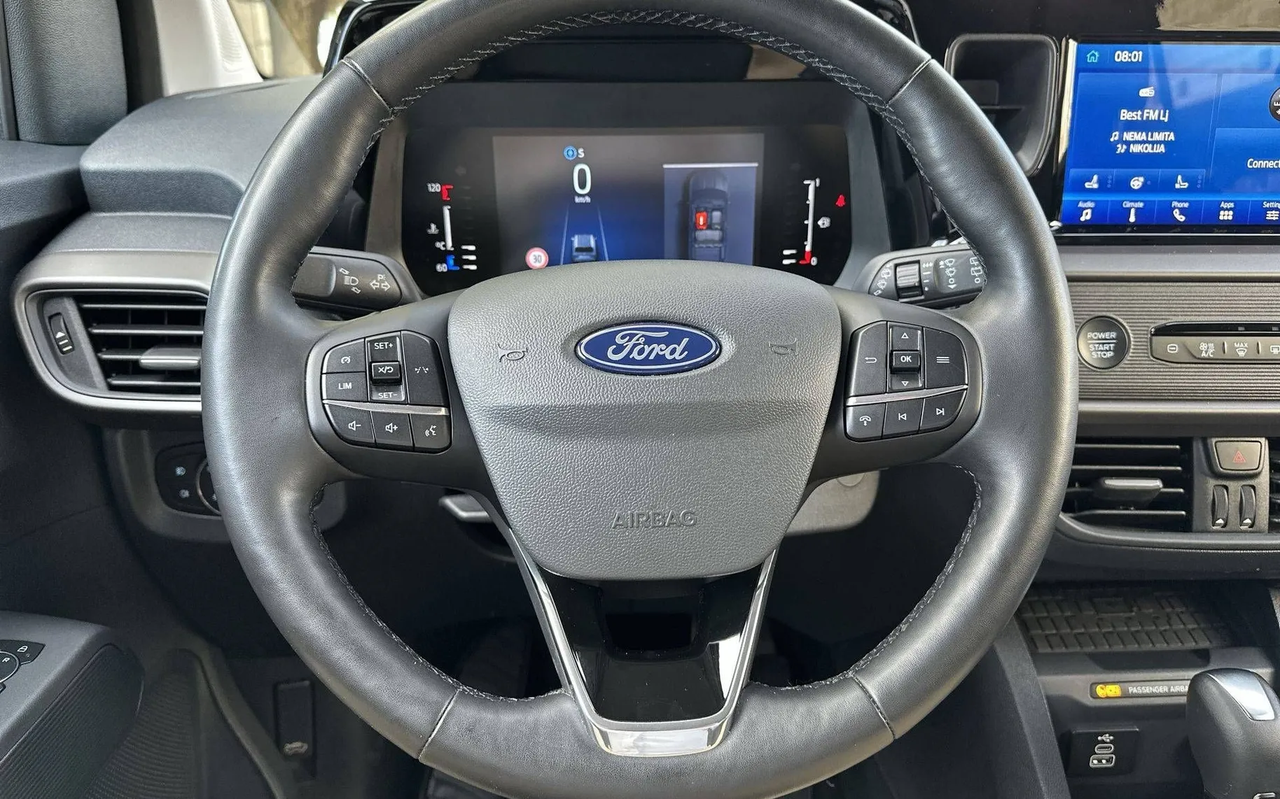 Notranja slika - Ford Tourneo Courier - 1.0 EcoBoost Trend Avt - 14