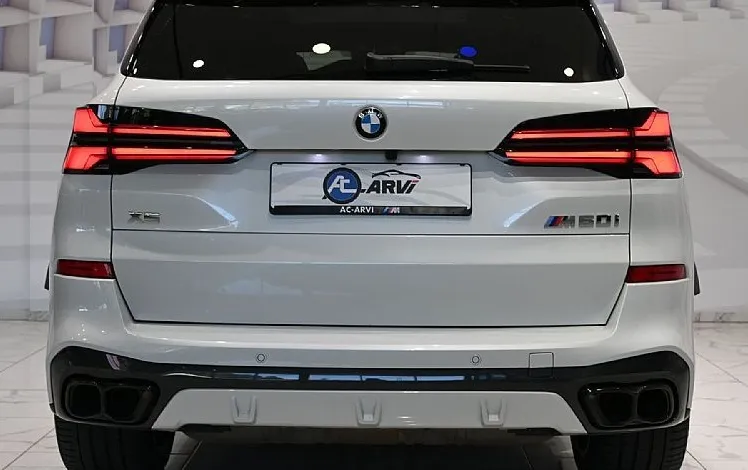 Zunanja slika - BMW X5 - serija : M60i xDrive.M.SPORT-ZRAČNO-KLJUKA-PANO-HUD-WEB-KEY - 5