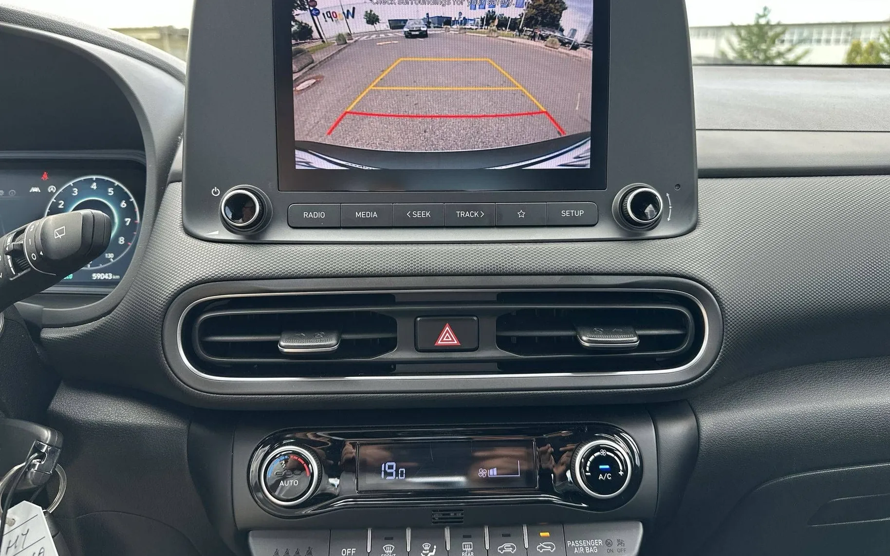 Notranja slika - Hyundai Kona - 1.0 T-GDI 120 Style DCT - 17