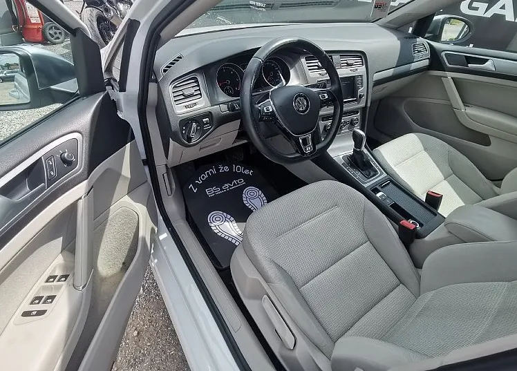 Zunanja slika - VW Golf - Variant 1.6 TDI BMT R-Line Edition DSG-NAVI-PDC-ALU - 8
