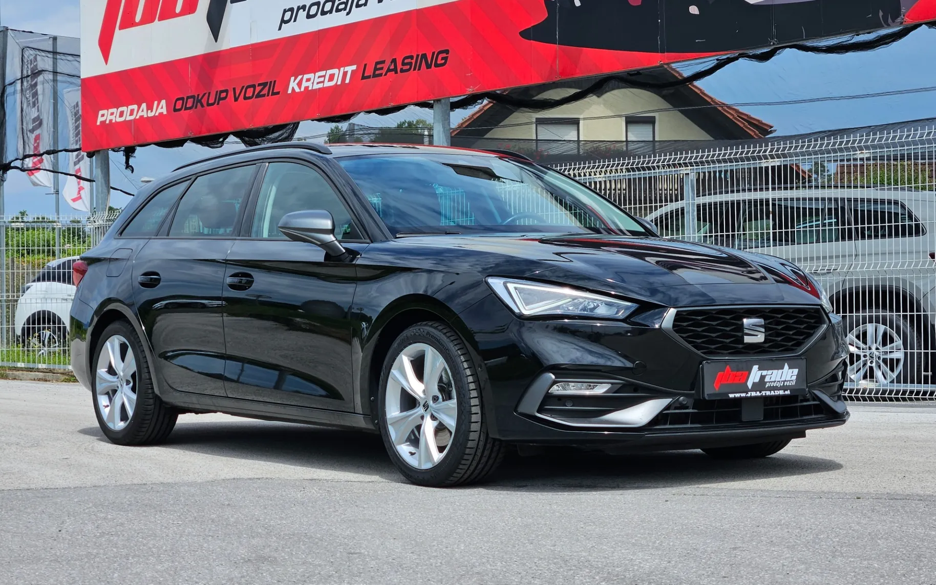 Zunanja slika - Seat Leon - 2.0 TDI DSG FR - 1