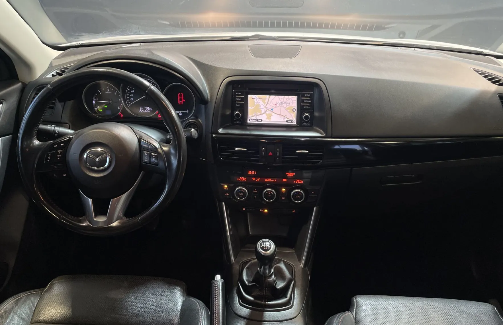 Zunanja slika - Mazda CX-5 - KEYLESS-NAVI-4X4-MEMORY-USNJE-GRETJE-BOSE-ALU-LED - 11