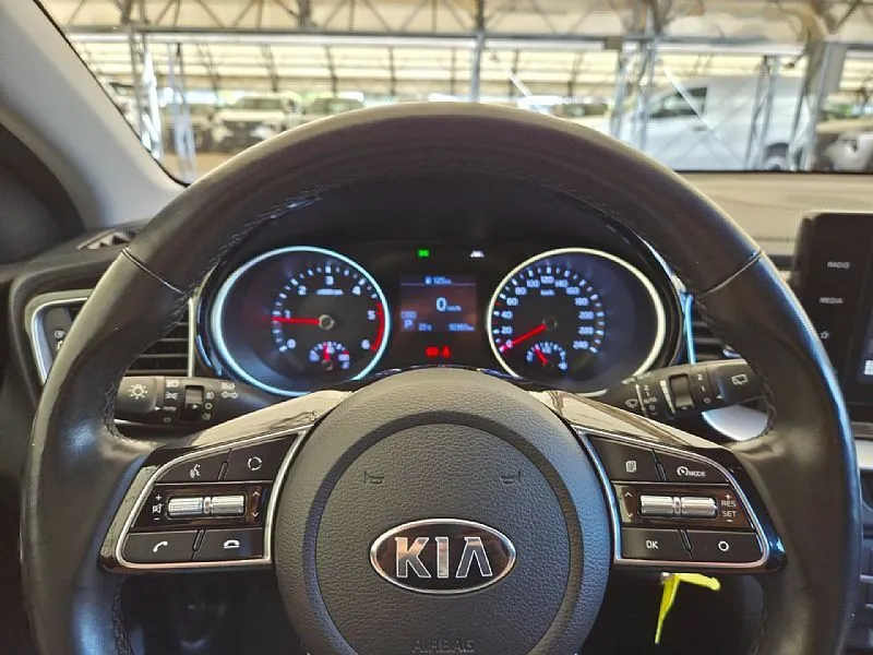 Zunanja slika - KIA Ceed - 1.6 CRDi MHEV EX Vision ISG DCT GR.SED-VOLANA - 14