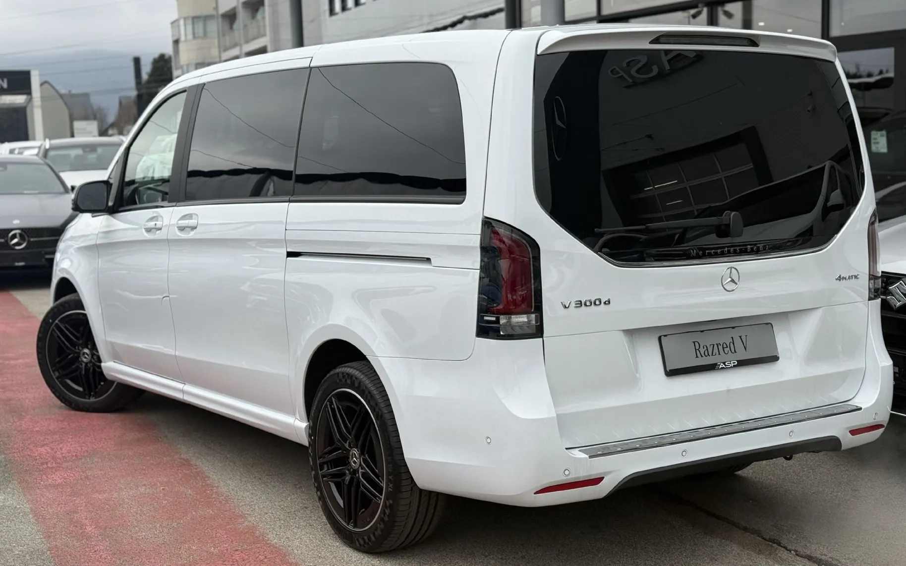 Zunanja slika - Mercedes-Benz V-Razred - V 300 d AVANTGARDE dolgi - 5