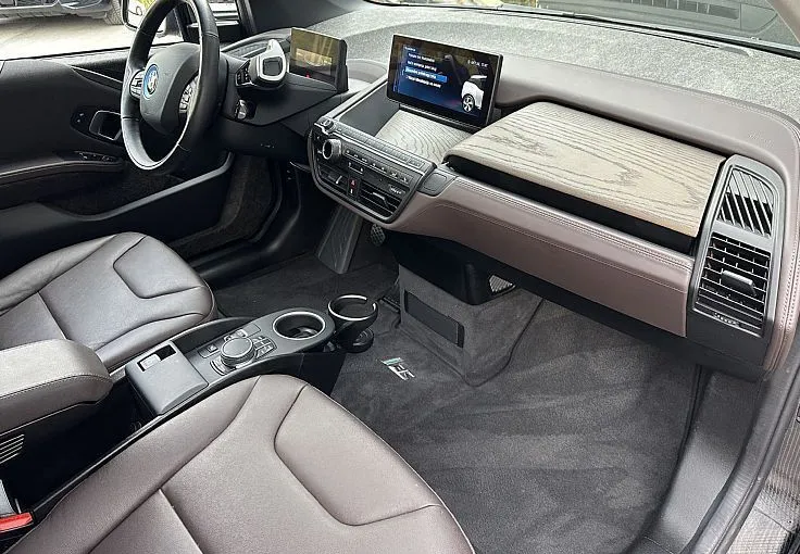 Zunanja slika - BMW i3 - s 120 Ah-PANORAMA-ACC-USNJE-KAMERA-NAVI PROF-20COL - 10