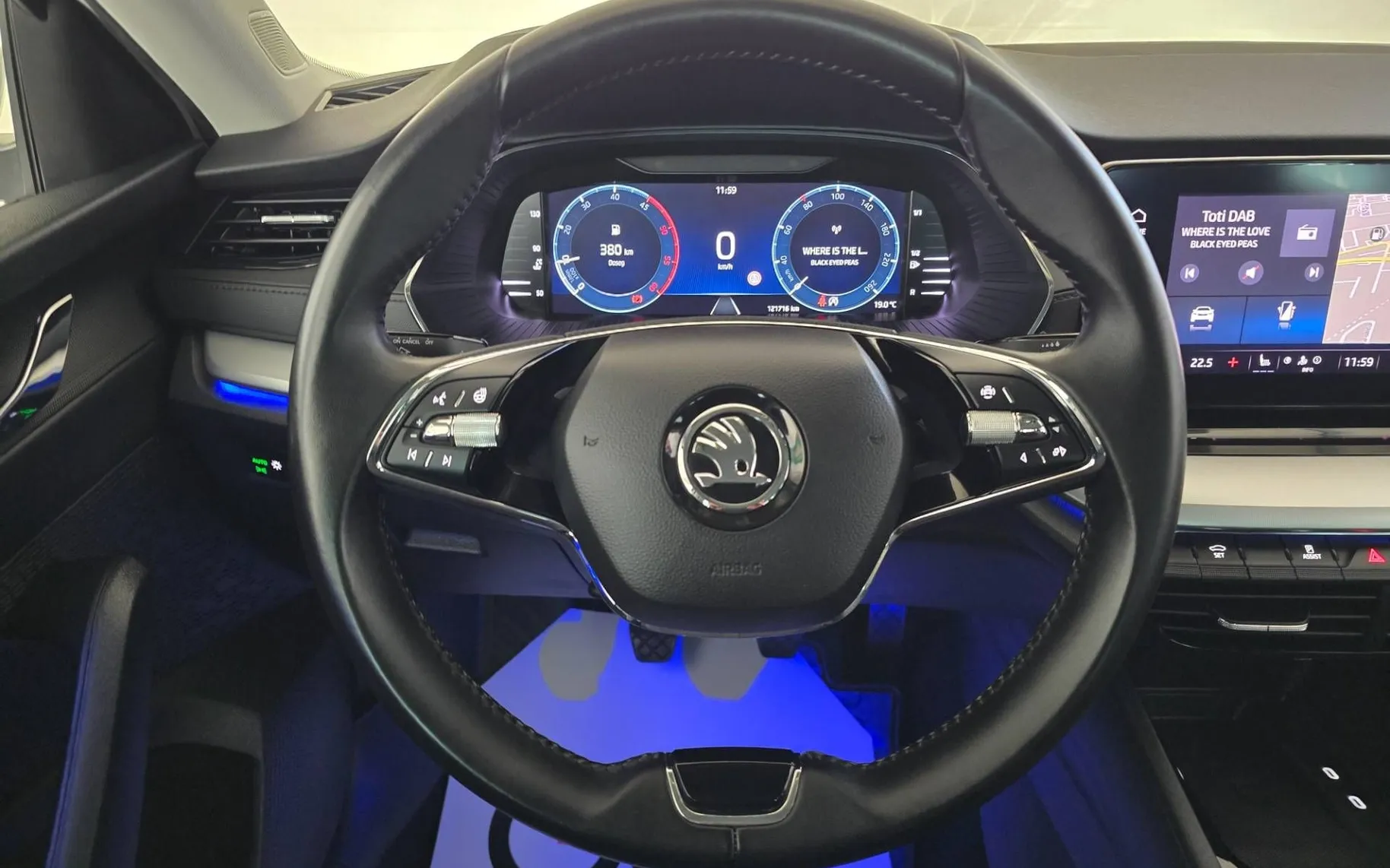 Notranja slika - Škoda Octavia - Combi 2.0 TDI Clever- LED.virtual.kamera.nav.ALU18 - 12