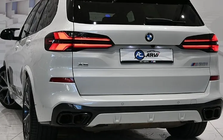 Zunanja slika - BMW X5 - serija : M60i xDrive.M.SPORT-ZRAČNO-KLJUKA-PANO-HUD-WEB-KEY - 6