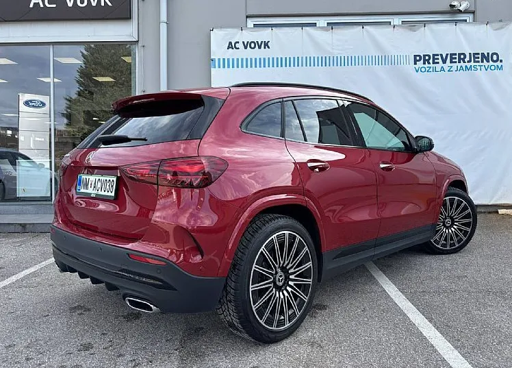 Zunanja slika - Mercedes-Benz GLA-Razred - GLA 200 AMG Line... - 3