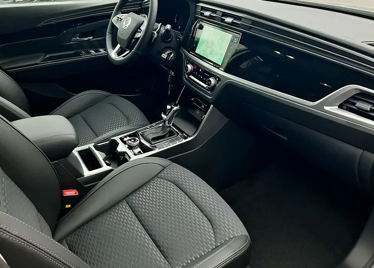 Zunanja slika - SsangYong Korando - 1.5 T-Gdi Smart + A T - 9