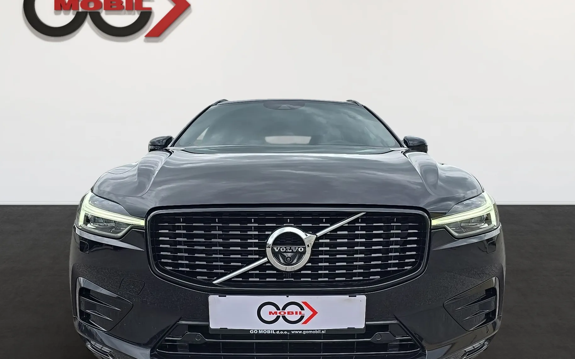 Zunanja slika - Volvo XC60 - B4 D R-design 145 Avt. - 2