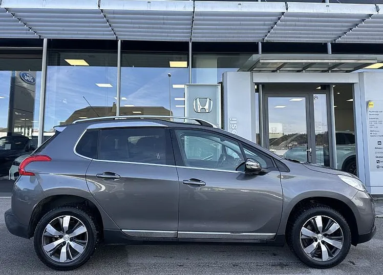 Zunanja slika - Peugeot 2008 - 1.2 PureTech 110 Stop Start ALLURE - 8