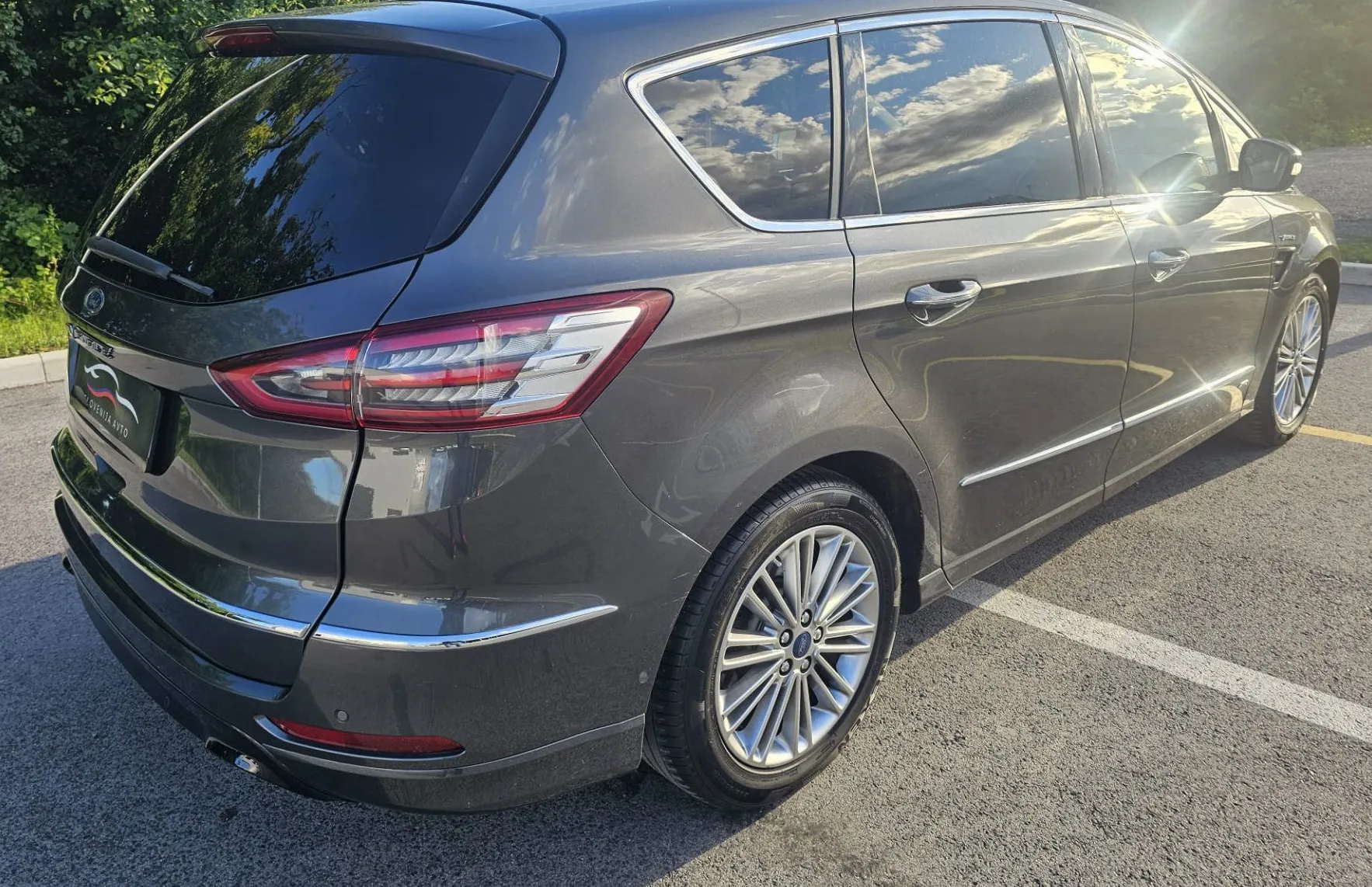 Zunanja slika - Ford S-MAX - 2.0 TDCi 4x4 Vignale AT |HlajenjeUsnja|LED|navi|AC - 4