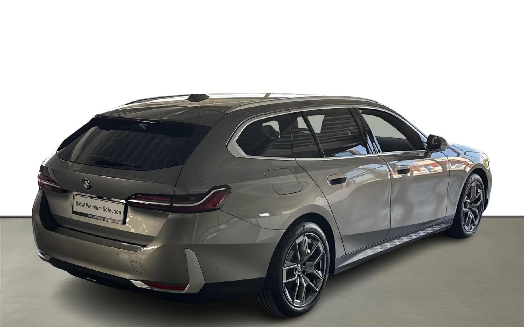 Zunanja slika - BMW i5 - xDrive40 Touring - 2