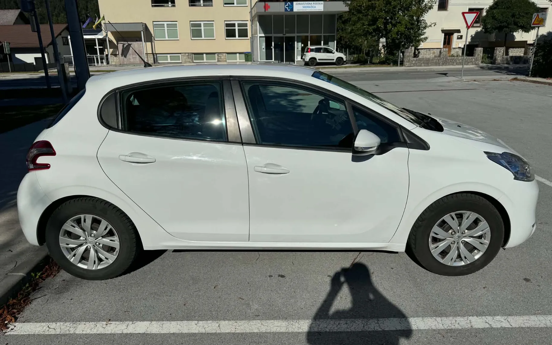 Zunanja slika - Peugeot 208 - 1,2 VTi Active - 2