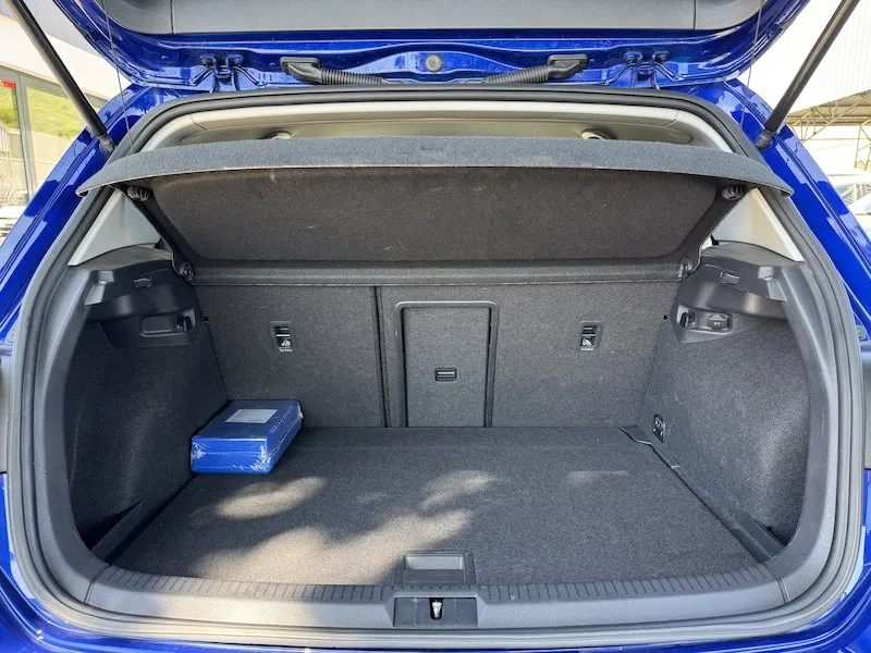 Zunanja slika - Volkswagen Golf - 1.6 TDI R-LINE EDITION 115KM•SLO•FULL LED AKT.TEMP - 10